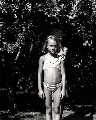 Neighbors / Nachbarn - Collier Schorr - steidlMACK