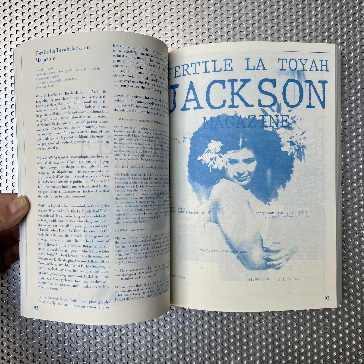 Queer Zines Box Set, Volumes 1 & 2 (signed by AA bronson) - Philip Aarons  and AA Bronson (Eds.) - Printed Matter