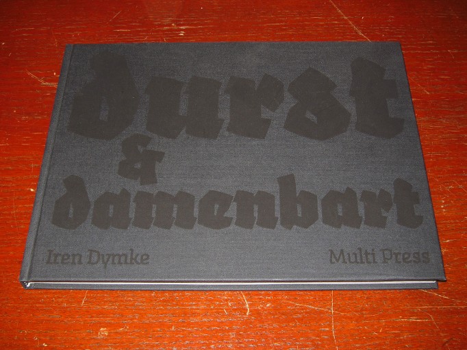 irendymke_durstdamenbart_mottodistribution_1
