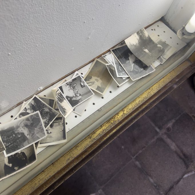 06 - It’s going to snow soon, Hutong Pimp & Cai DongDong, 24.11.2025 - 31.12.2024, Motto Berlin