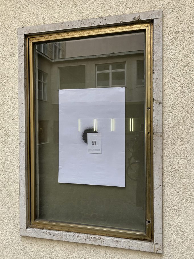 Dark Advances: ‘Affect Aliens’, Curated by Lilly Markaki |  Anna Winslow, Candice Nembhard, Céline Mathieu, Danya, Genevieve  Costello, Jesse Darling, Kari Rosenfeld, Kwamé Sorrell, Lilly Markaki,  Lou Lou Sainsbury, Lucie de Bréchard, Spiros Kokkonis, Toni Brell, 06.08.2022 - 04.12.2022, Motto Berlin